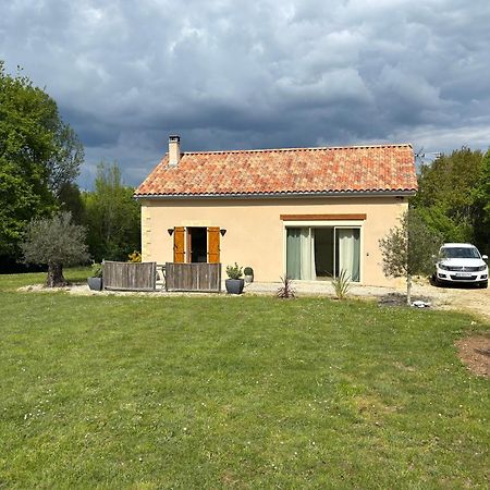 Gite Des Petites Fayes Sud La Douze Kültér fotó